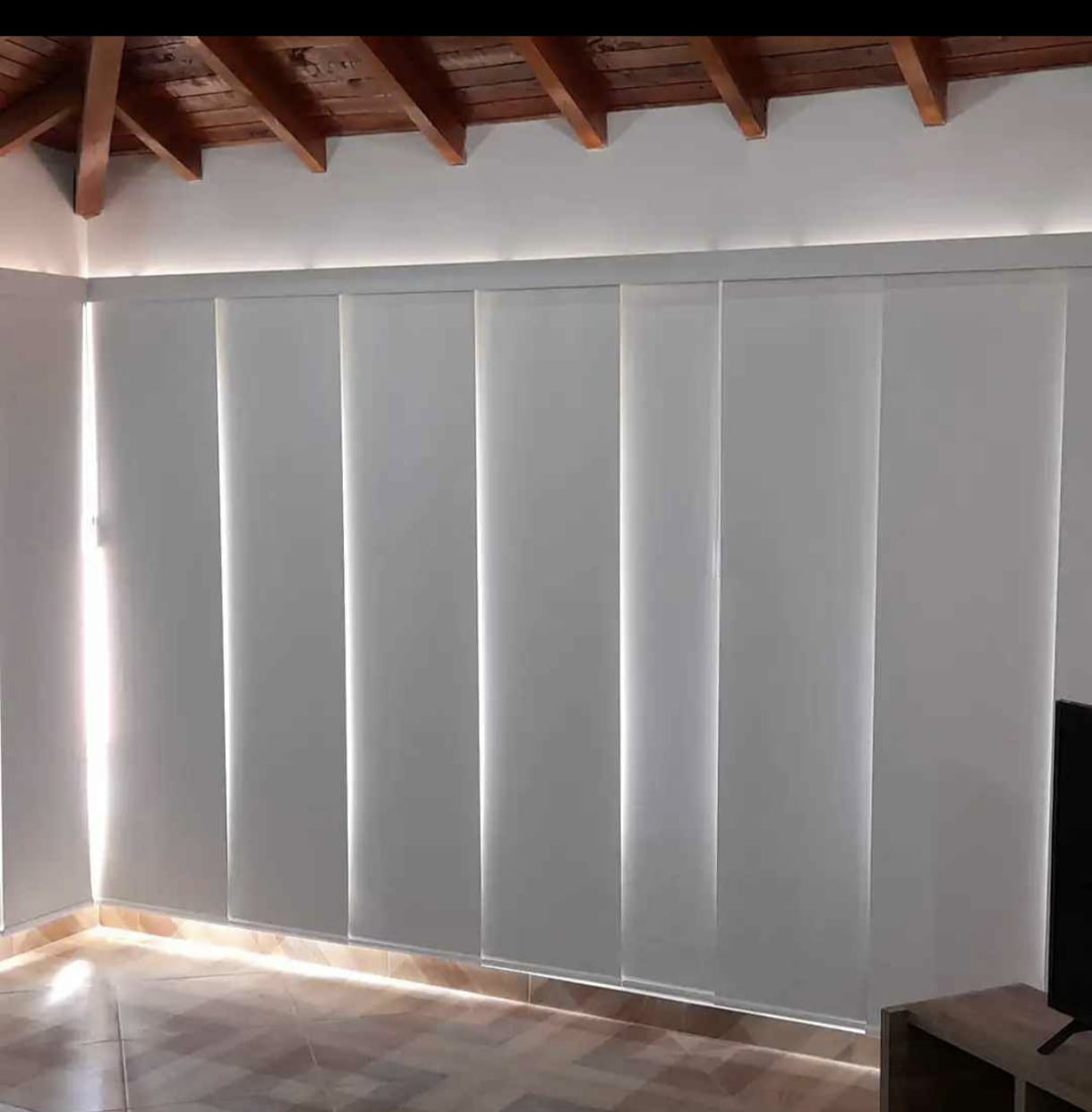 Panel japonés blackout